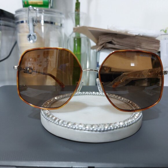 Michael Kors MK1127J Empire Butterfly Brown Gradient Ladies Coolest Sunglasses - Picture 1 of 11